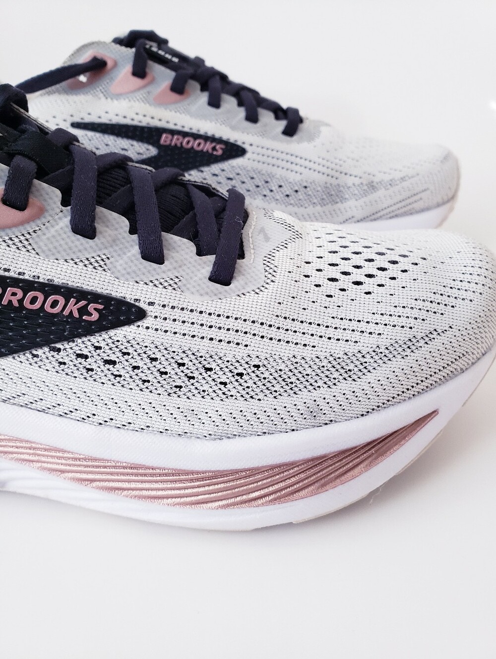 Brooks Ghost 17 Women's Running Shoes White Black Rose Gold - Picture 10 of 16